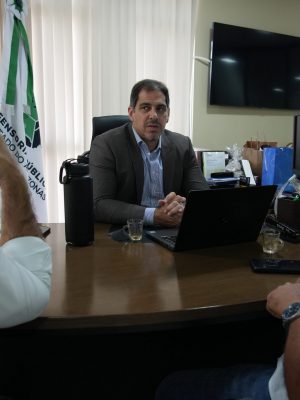 A população de Boa Vista do Ramos está prestes a ganhar um importante reforço no acesso à Justiça. Em parceria com a Prefeitura, a Defensoria Pública do Amazonas (DPE-AM) vai instalar uma sede física no município, que passará a contar com atendimento regular e permanente da instituição. A nova unidade será a 32ª fora da capital e reforça a presença da DPE-AM no interior do Estado.